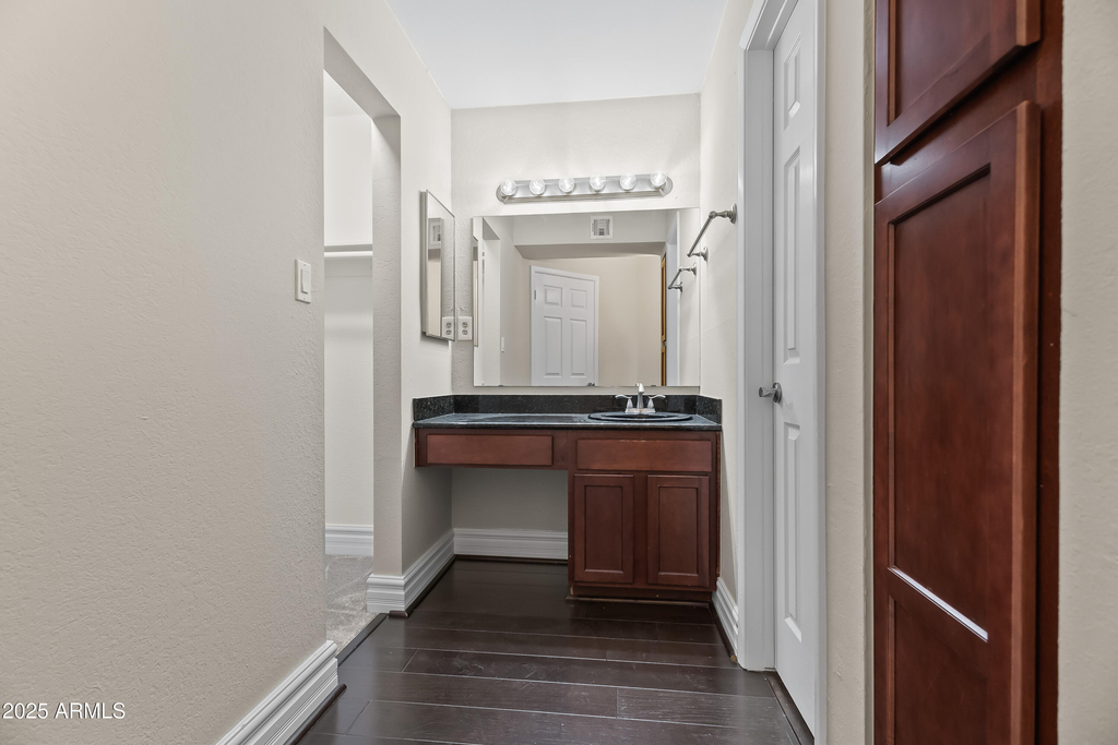 3825 E Camelback Road - Photo 6