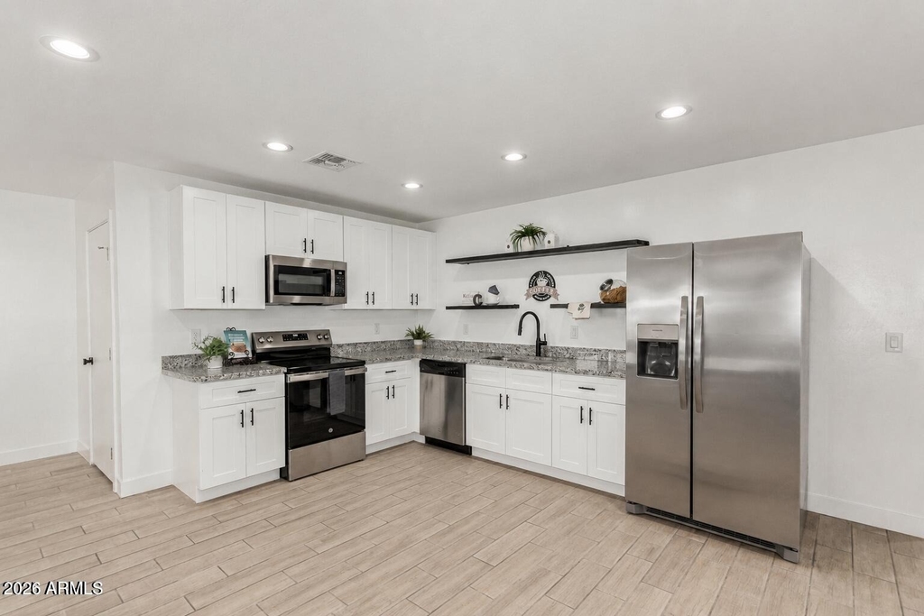 1823 W Hadley Street - Photo 1
