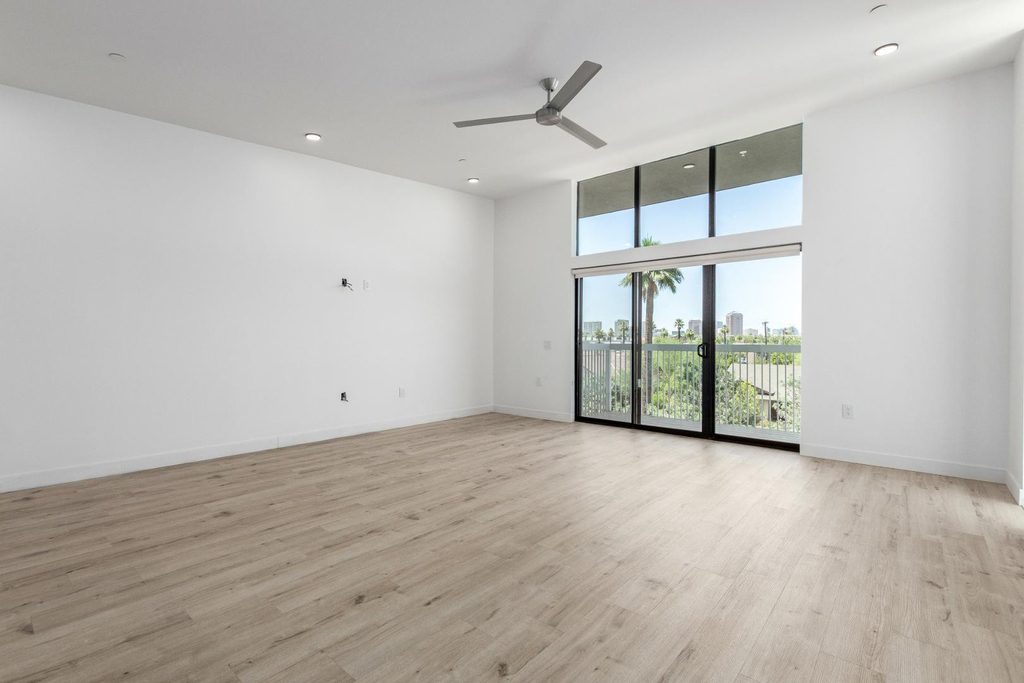531 E Willetta Street - Photo 1