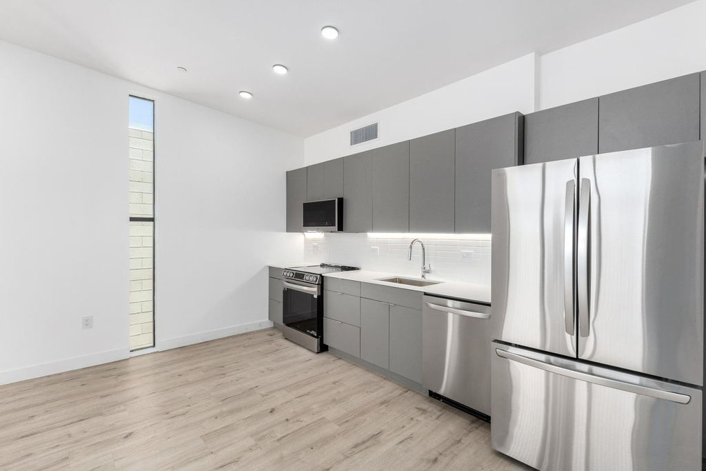 531 E Willetta Street - Photo 4