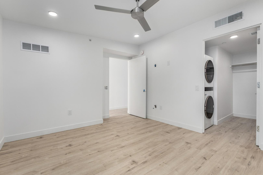531 E Willetta Street - Photo 11
