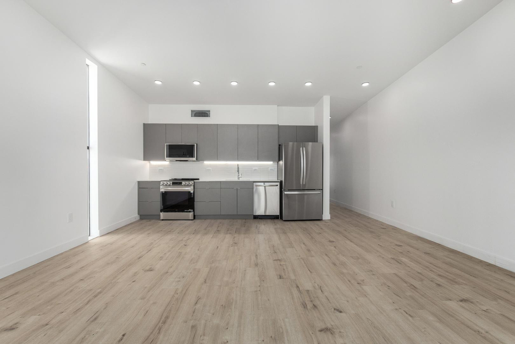 531 E Willetta Street - Photo 8