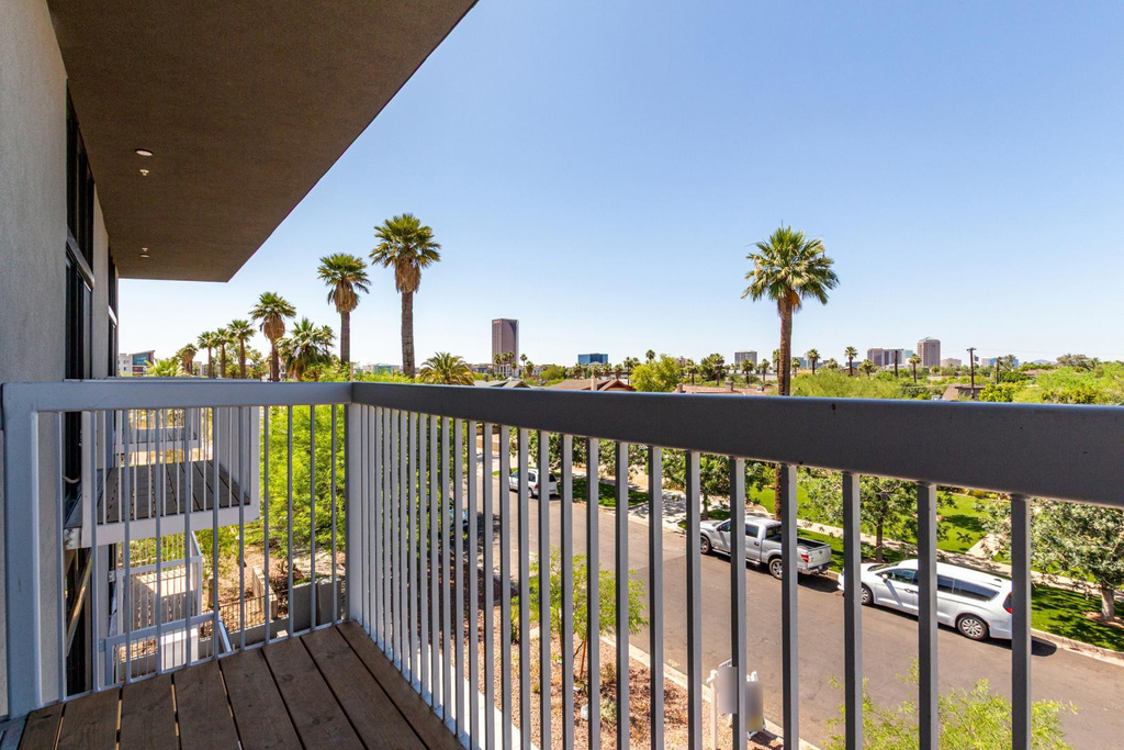 531 E Willetta Street - Photo 19