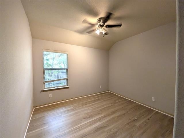 14013 Zippo Way - Photo 33