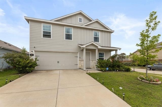 2915 Acacia Drive - Photo 1