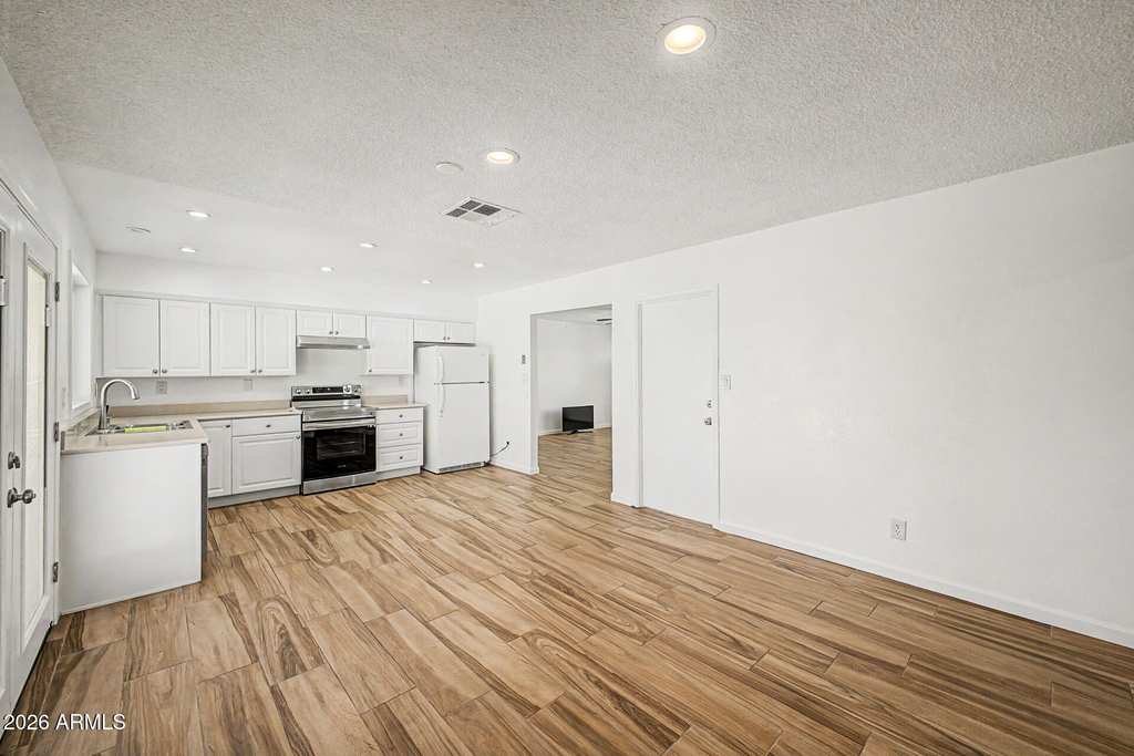 20601 N 33rd Avenue - Photo 11