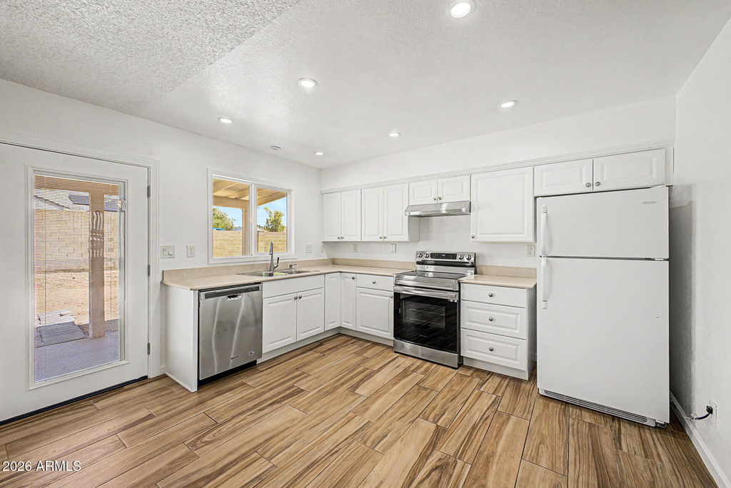 20601 N 33rd Avenue - Photo 7