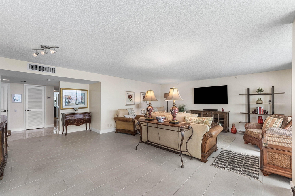 250 S Ocean Boulevard - Photo 12
