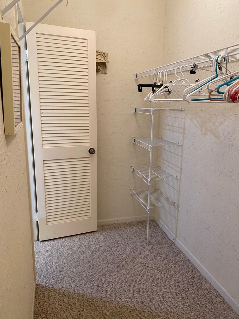 5662 Ainsley Court - Photo 10
