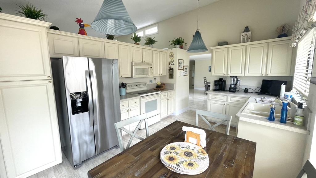 5662 Ainsley Court - Photo 7