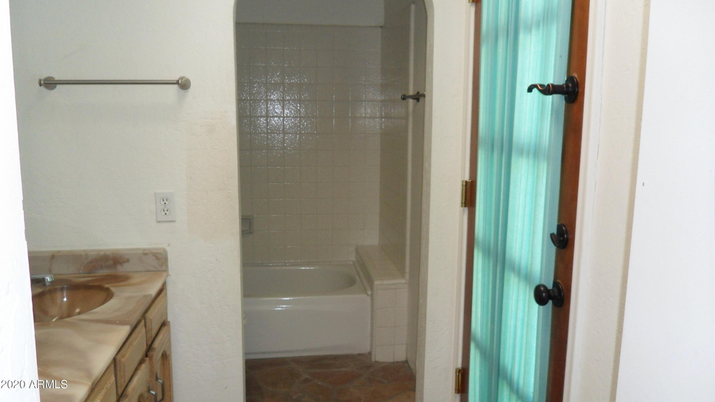 6935 E Hearn Road - Photo 14