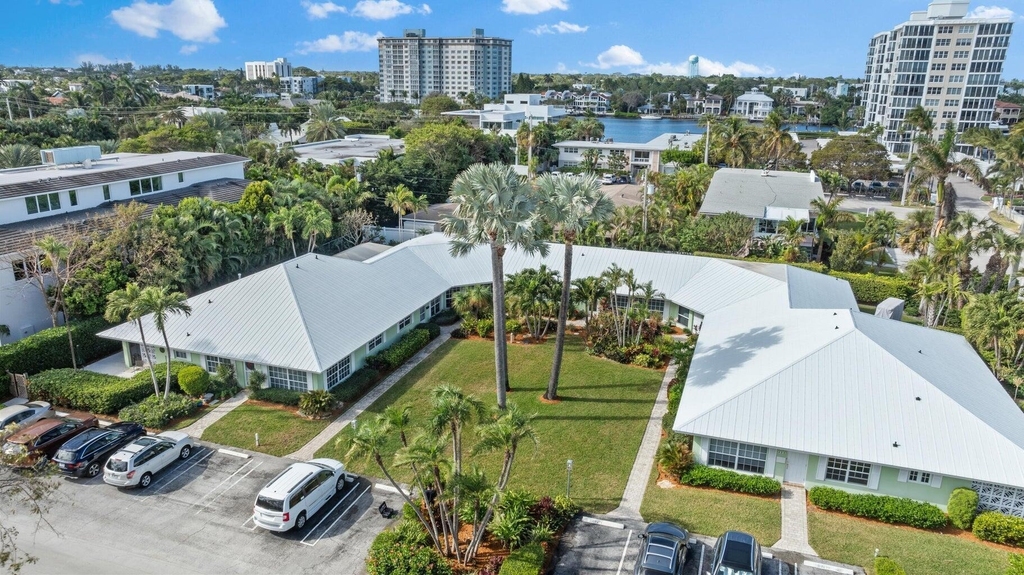 410 Venetian Drive - Photo 1