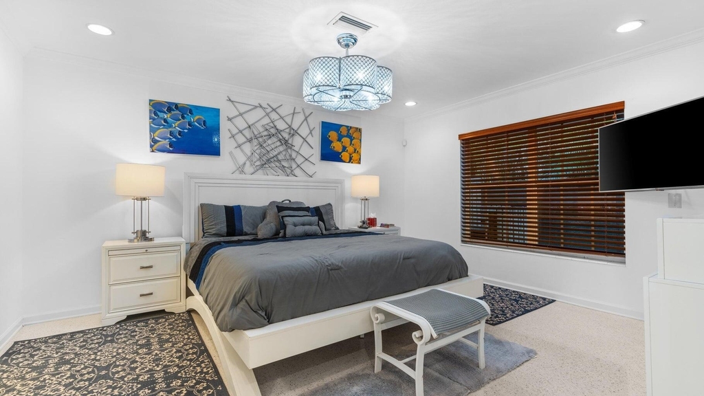 410 Venetian Drive - Photo 11