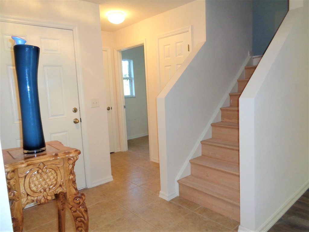 1636 Pointe West Way - Photo 3
