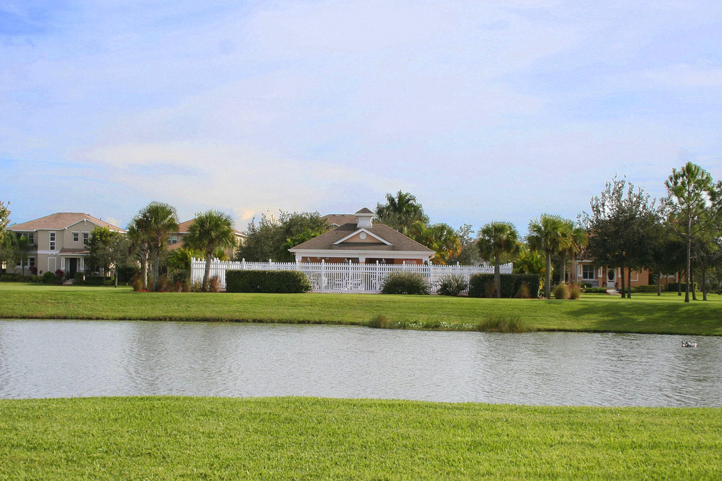 1636 Pointe West Way - Photo 48