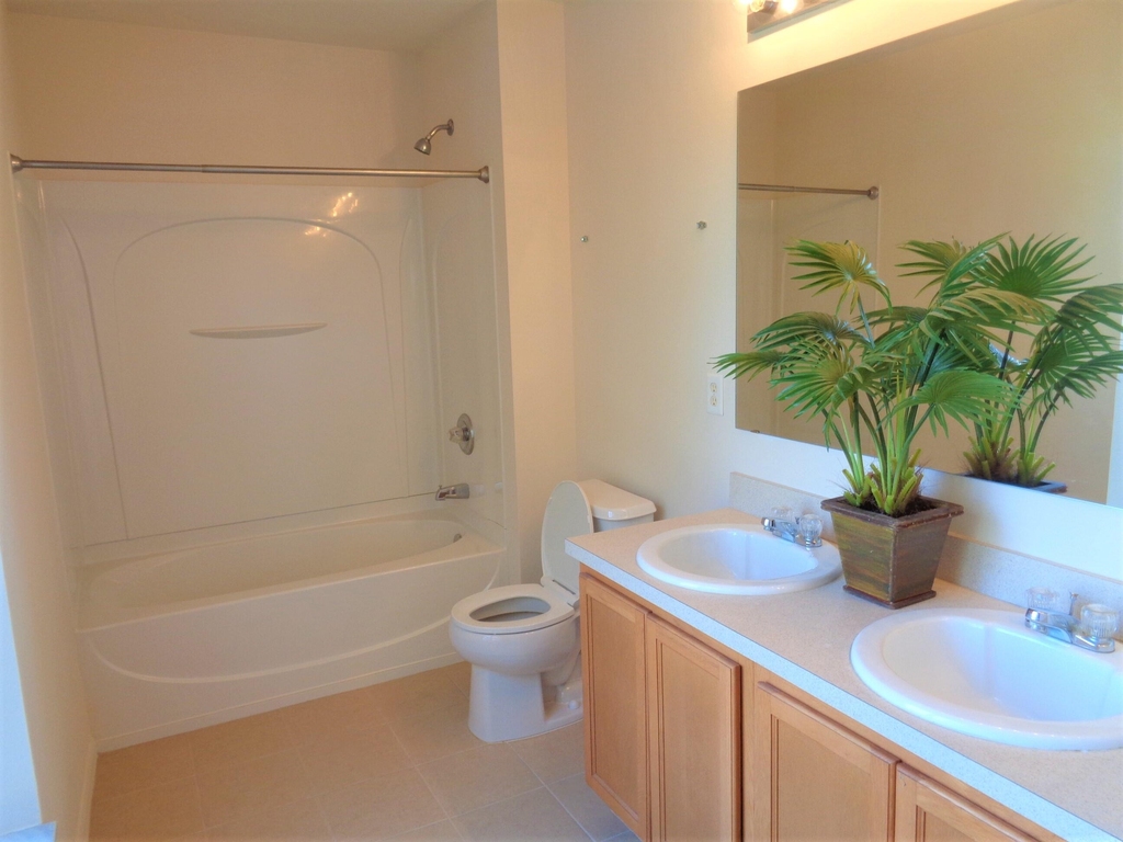 1636 Pointe West Way - Photo 27