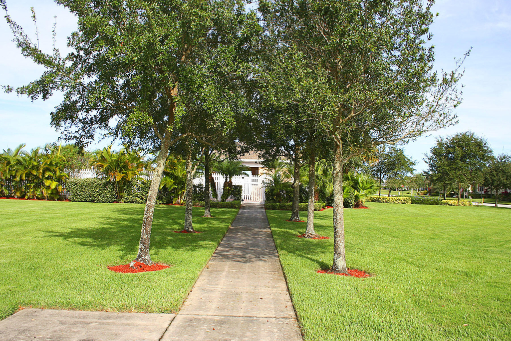 1636 Pointe West Way - Photo 51