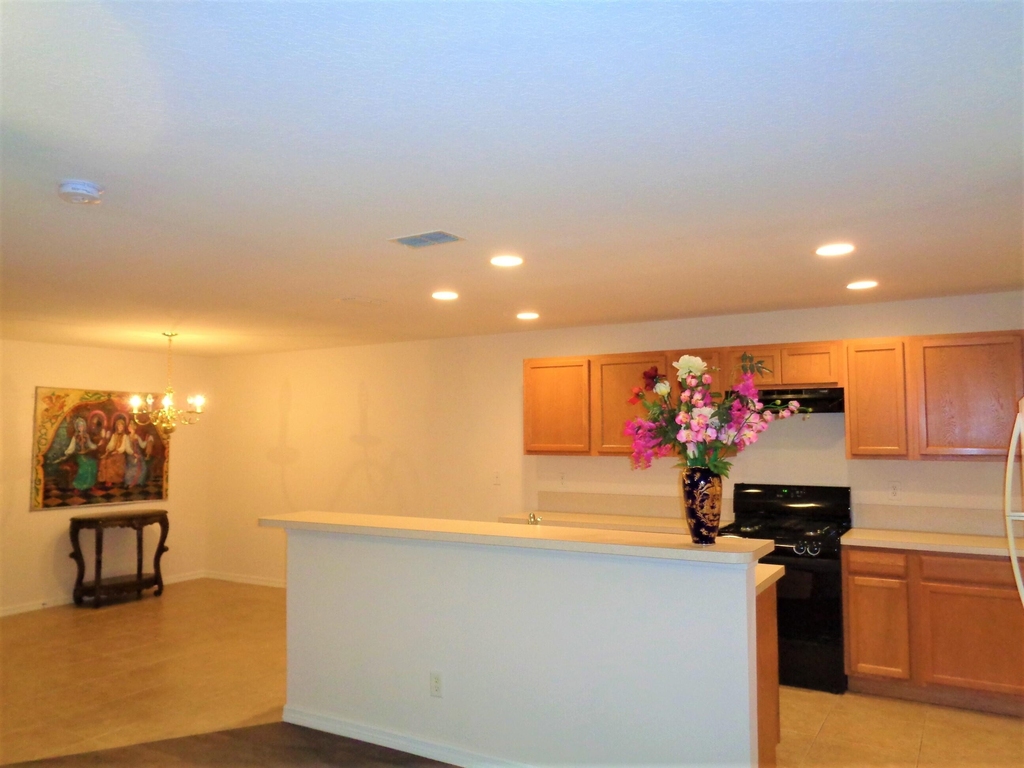 1636 Pointe West Way - Photo 8