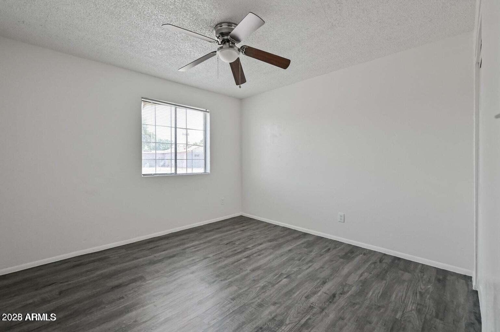717 E Roeser Road - Photo 10
