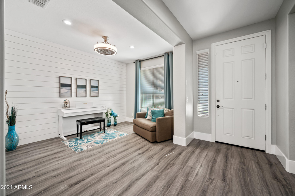 10764 W Prickly Pear Trail - Photo 4