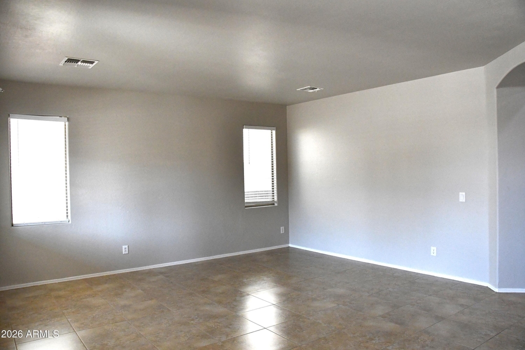 8787 W Gardenia Avenue - Photo 8