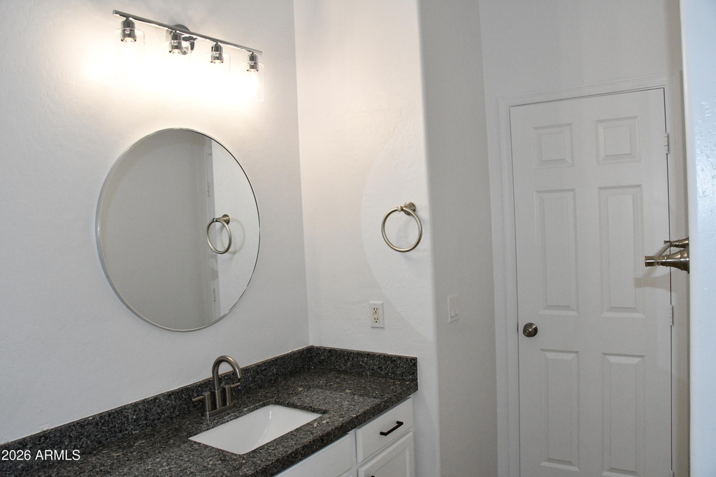 8787 W Gardenia Avenue - Photo 4