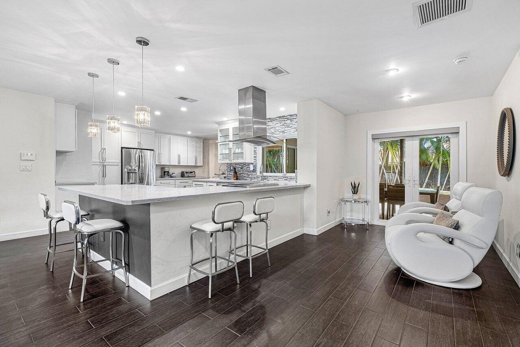 855 Berkeley Street - Photo 8