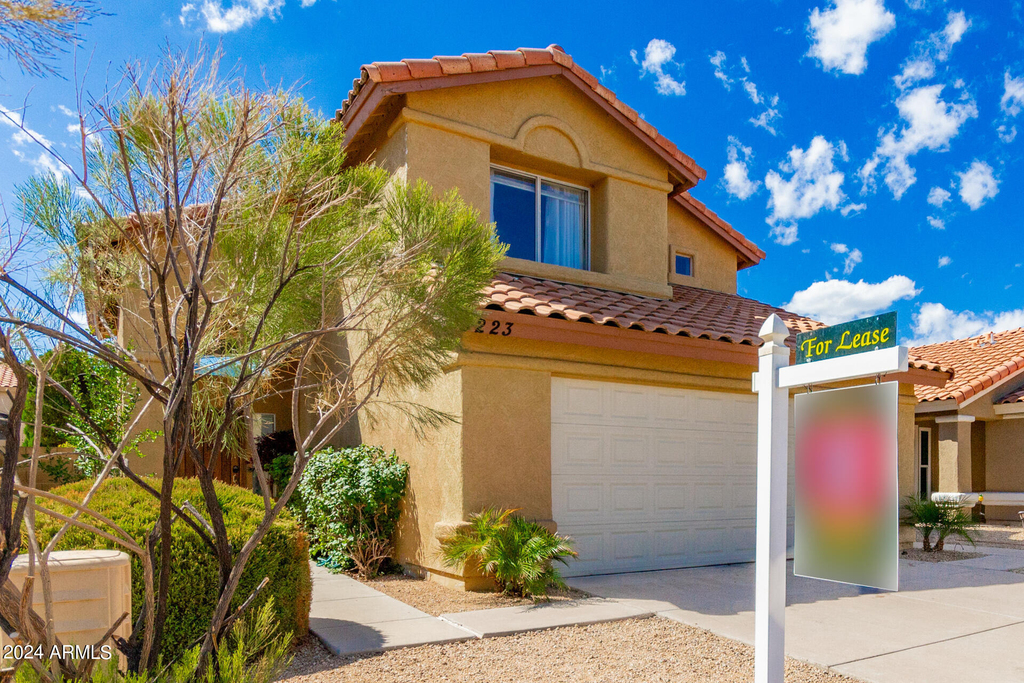 3223 E Poinsettia Drive - Photo 1