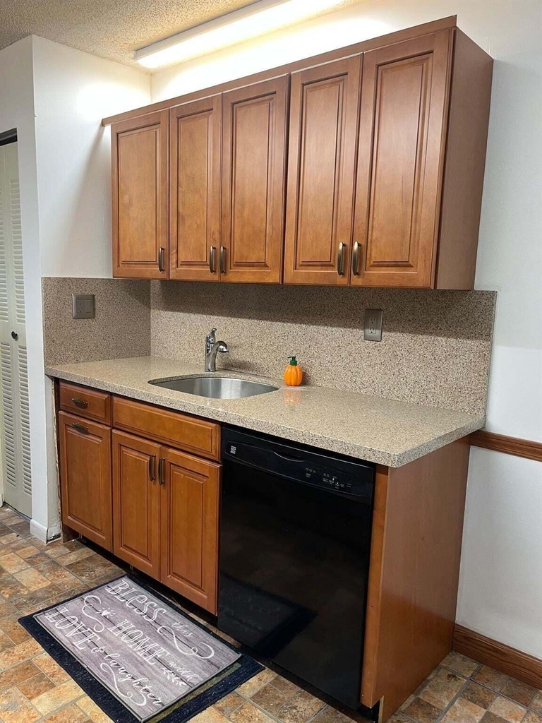 1361 Nw 94th Way - Photo 2