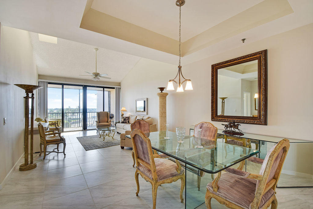 11370 Twelve Oaks Way - Photo 2