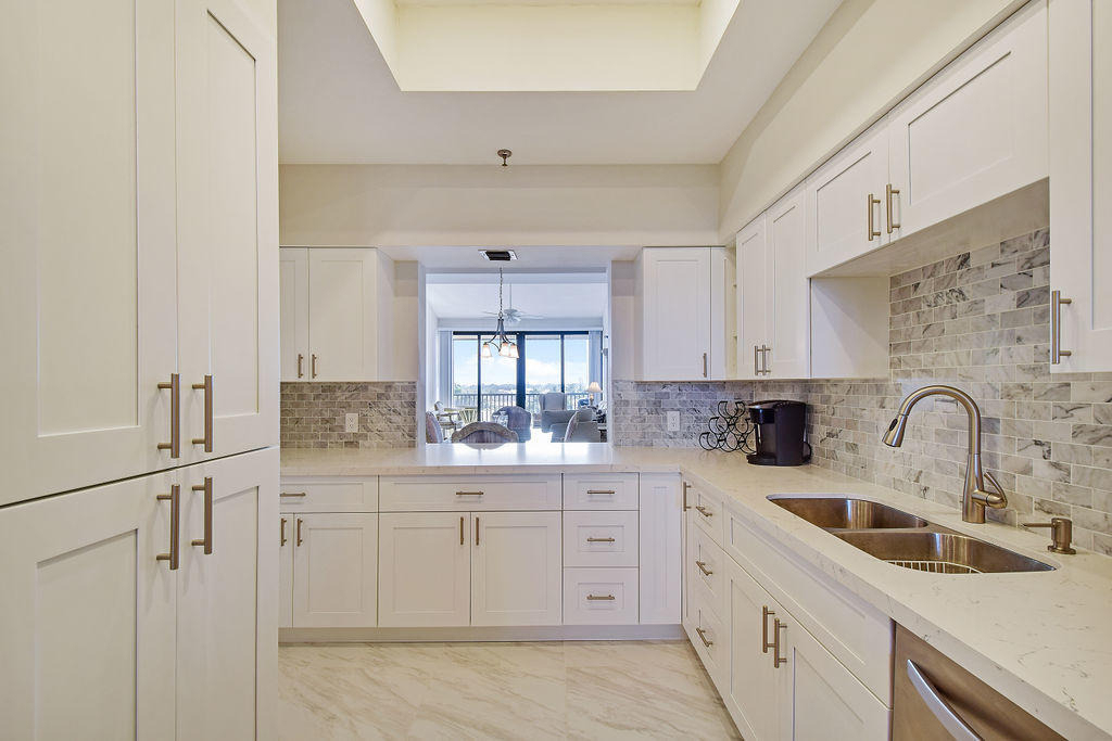 11370 Twelve Oaks Way - Photo 5