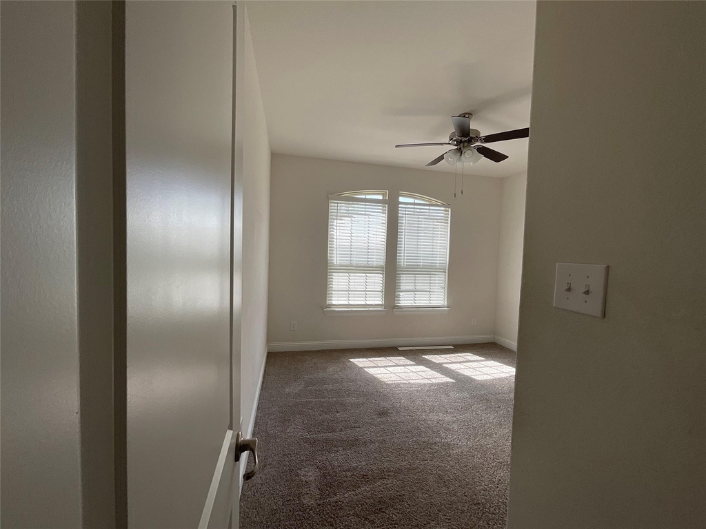 4320 Shadow Drive - Photo 3