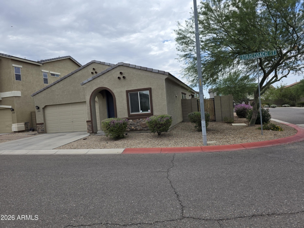 1941 W Stagecoach Street - Photo 1