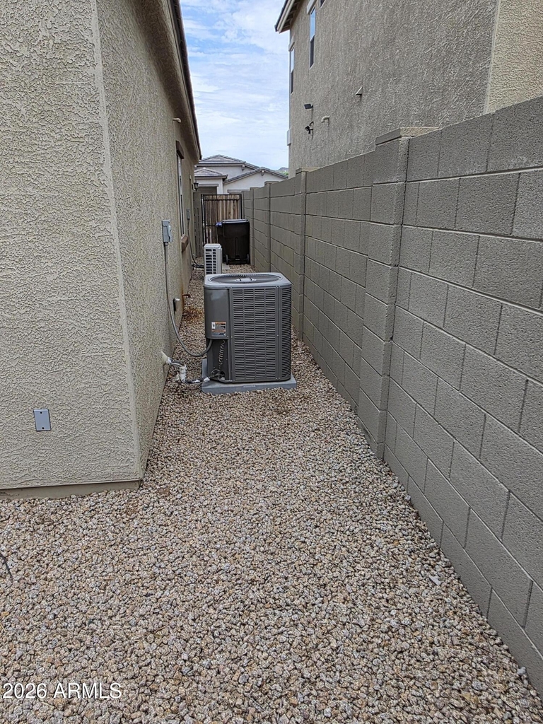 1941 W Stagecoach Street - Photo 44