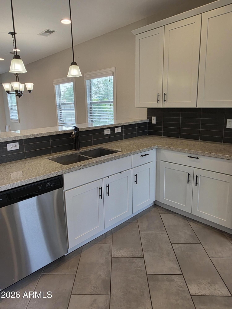 1941 W Stagecoach Street - Photo 11