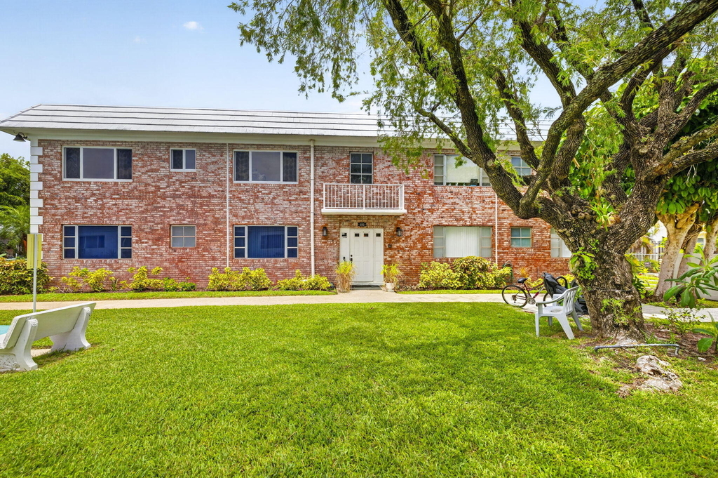 400 S Cypress Road - Photo 1