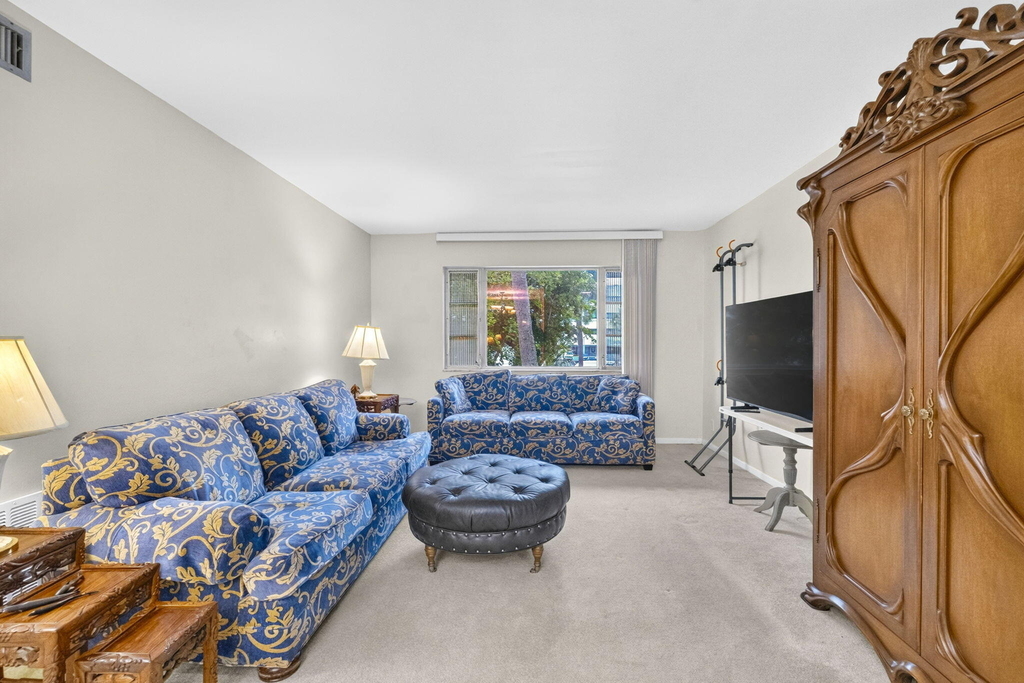 400 S Cypress Road - Photo 3