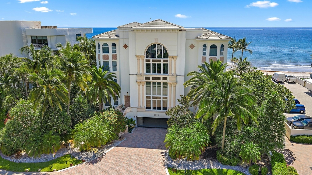 2070 N Ocean Boulevard - Photo 0