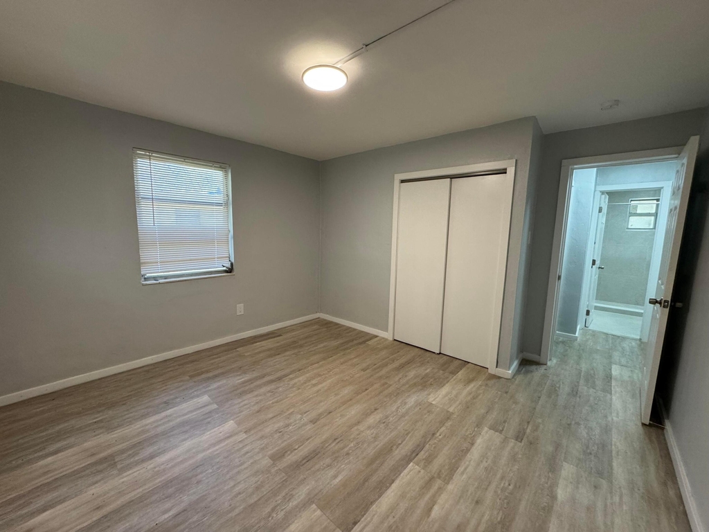 304 Nw 14th Avenue - Photo 8