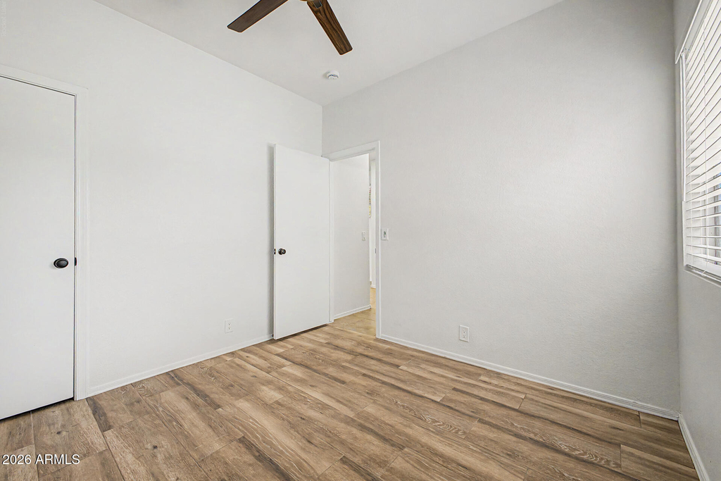 414 N Hudson Place - Photo 19