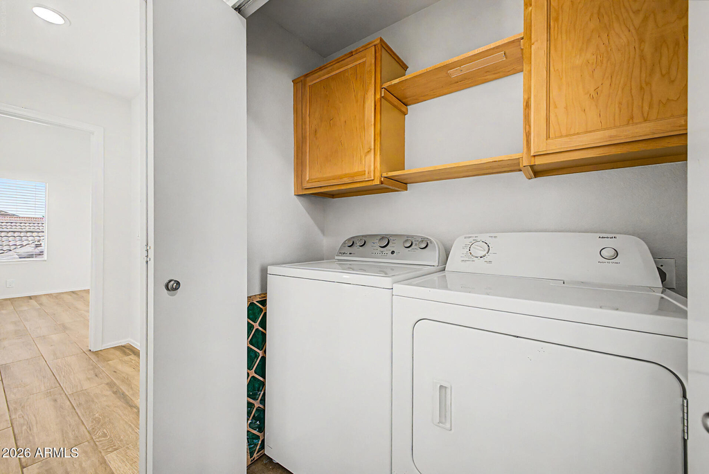 414 N Hudson Place - Photo 27