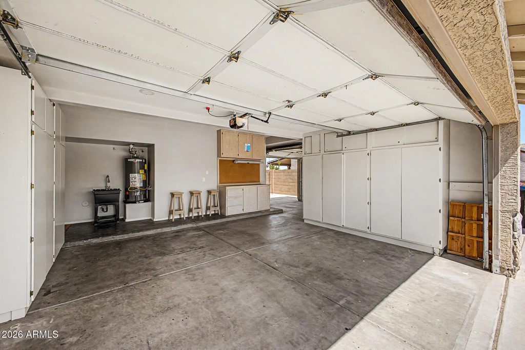 414 N Hudson Place - Photo 28