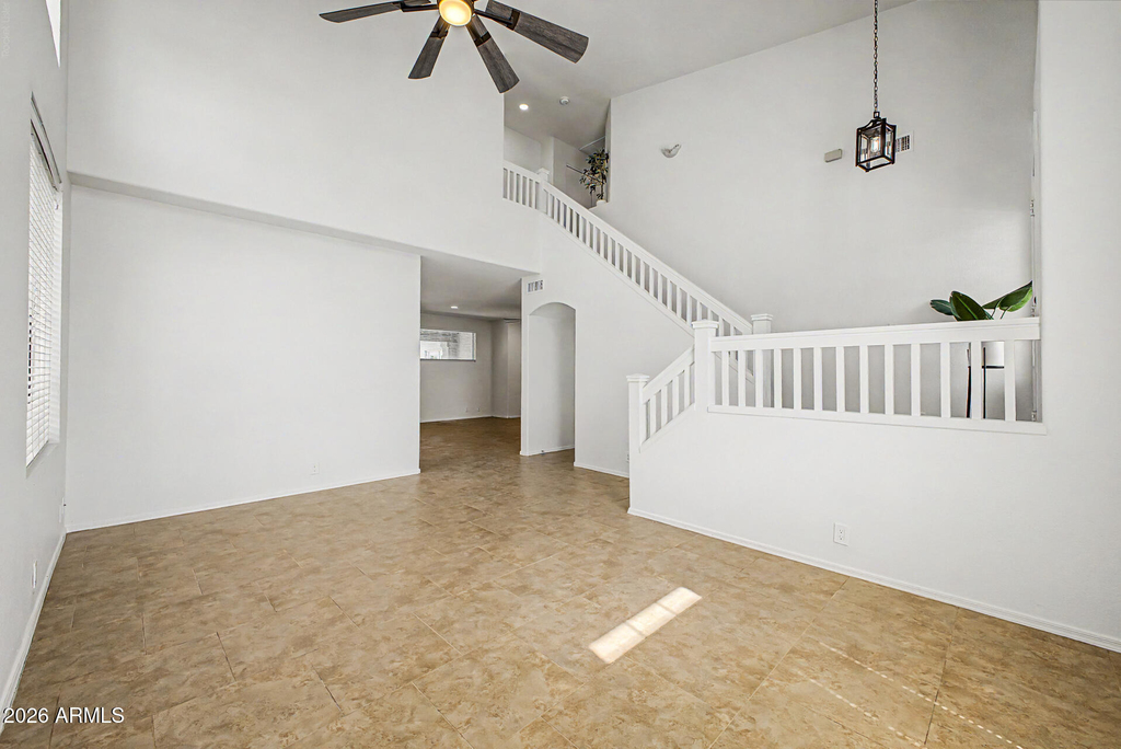 414 N Hudson Place - Photo 4