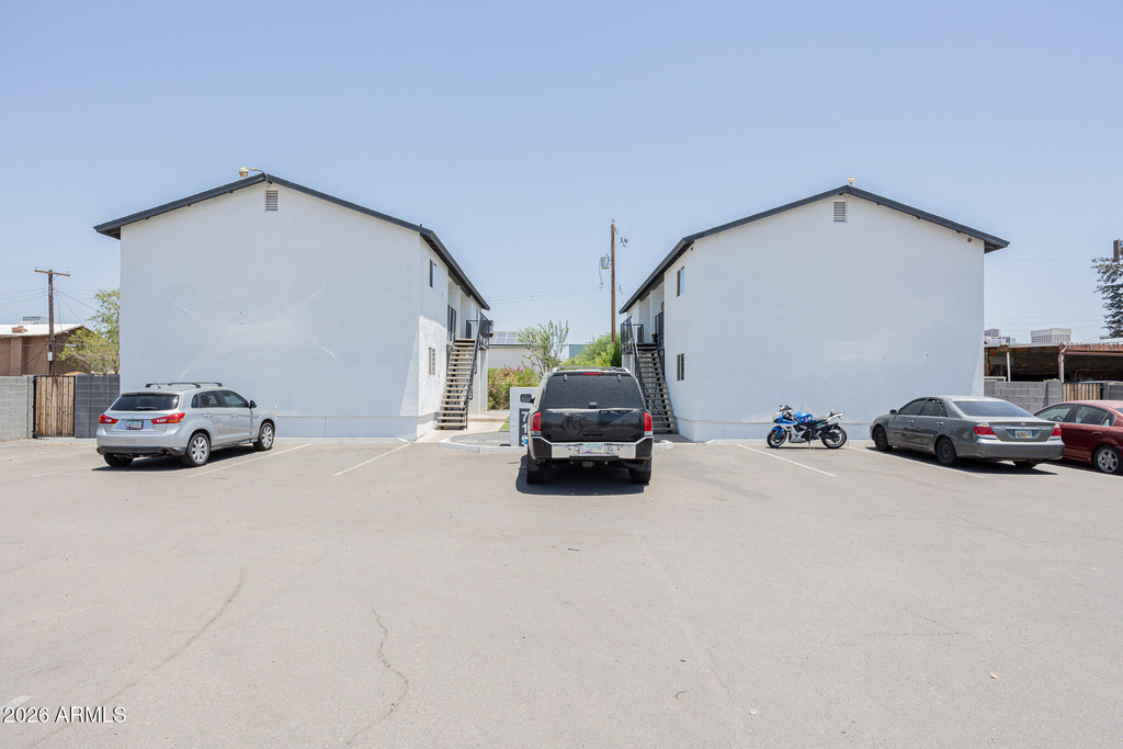 715 N 12th Avenue - Photo 17