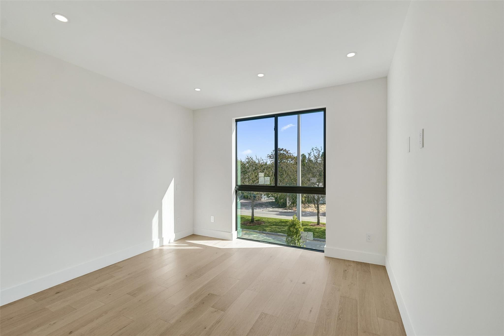 1525 Ne 15th Avenue - Photo 32