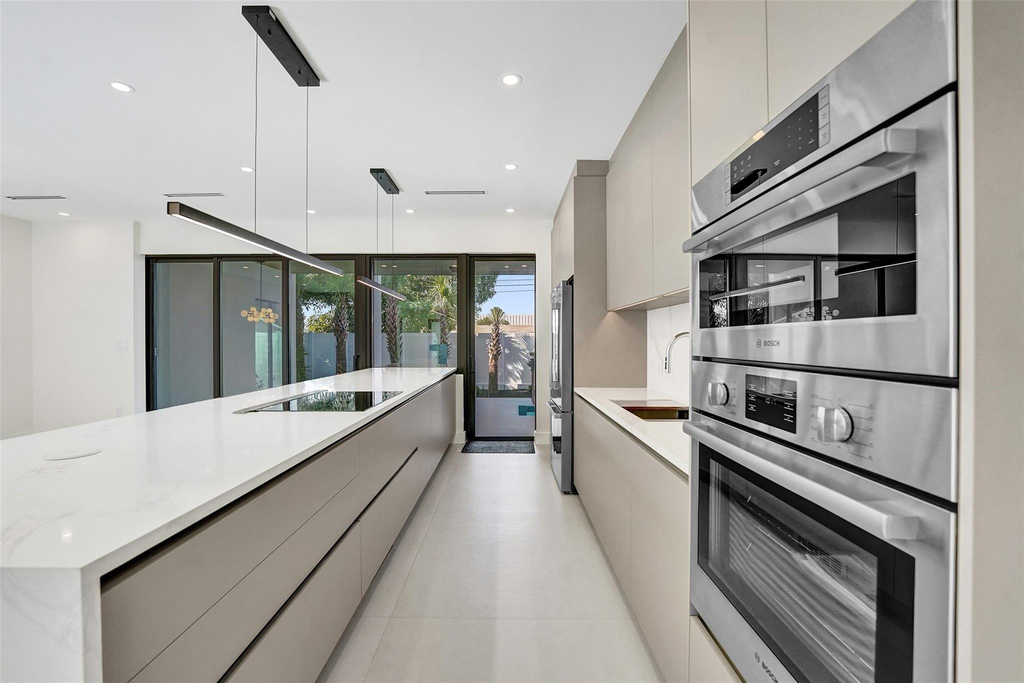 1525 Ne 15th Avenue - Photo 16