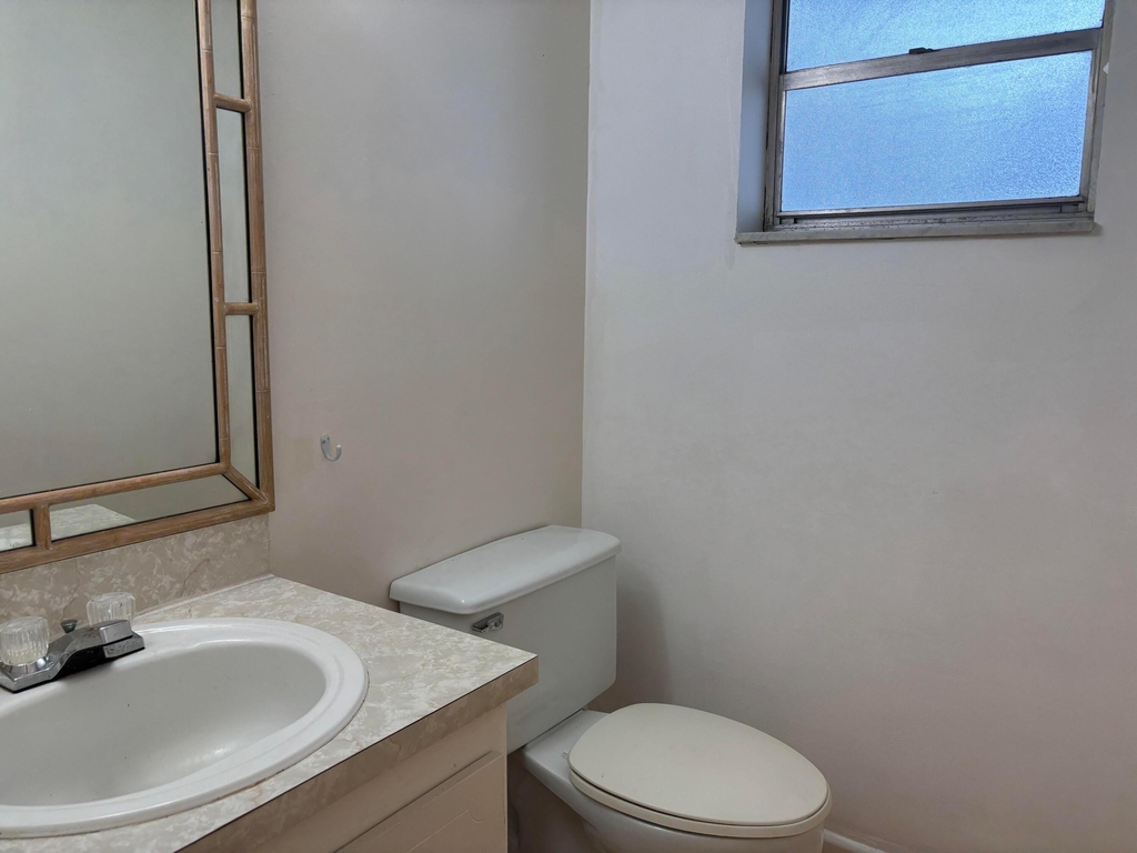 7501 Nw 16th Street - Photo 12