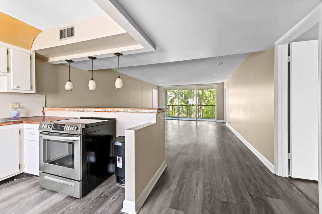4080 Tivoli Court - Photo 1