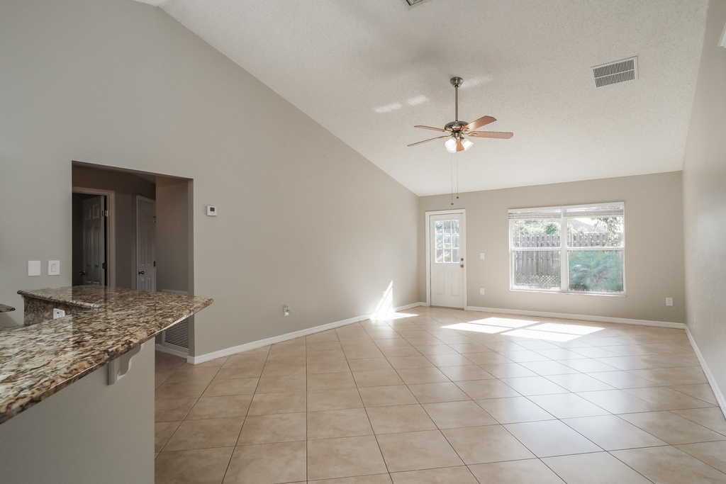 3668 Sw Ballweg Street - Photo 2