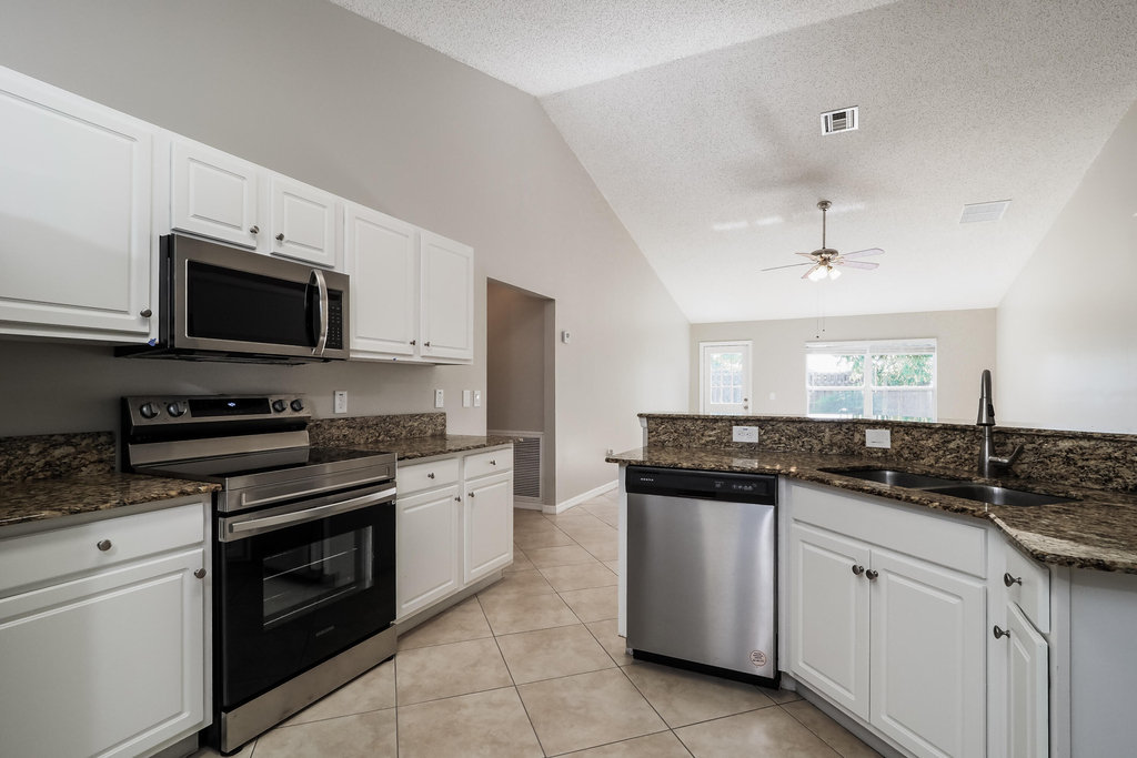 3668 Sw Ballweg Street - Photo 5